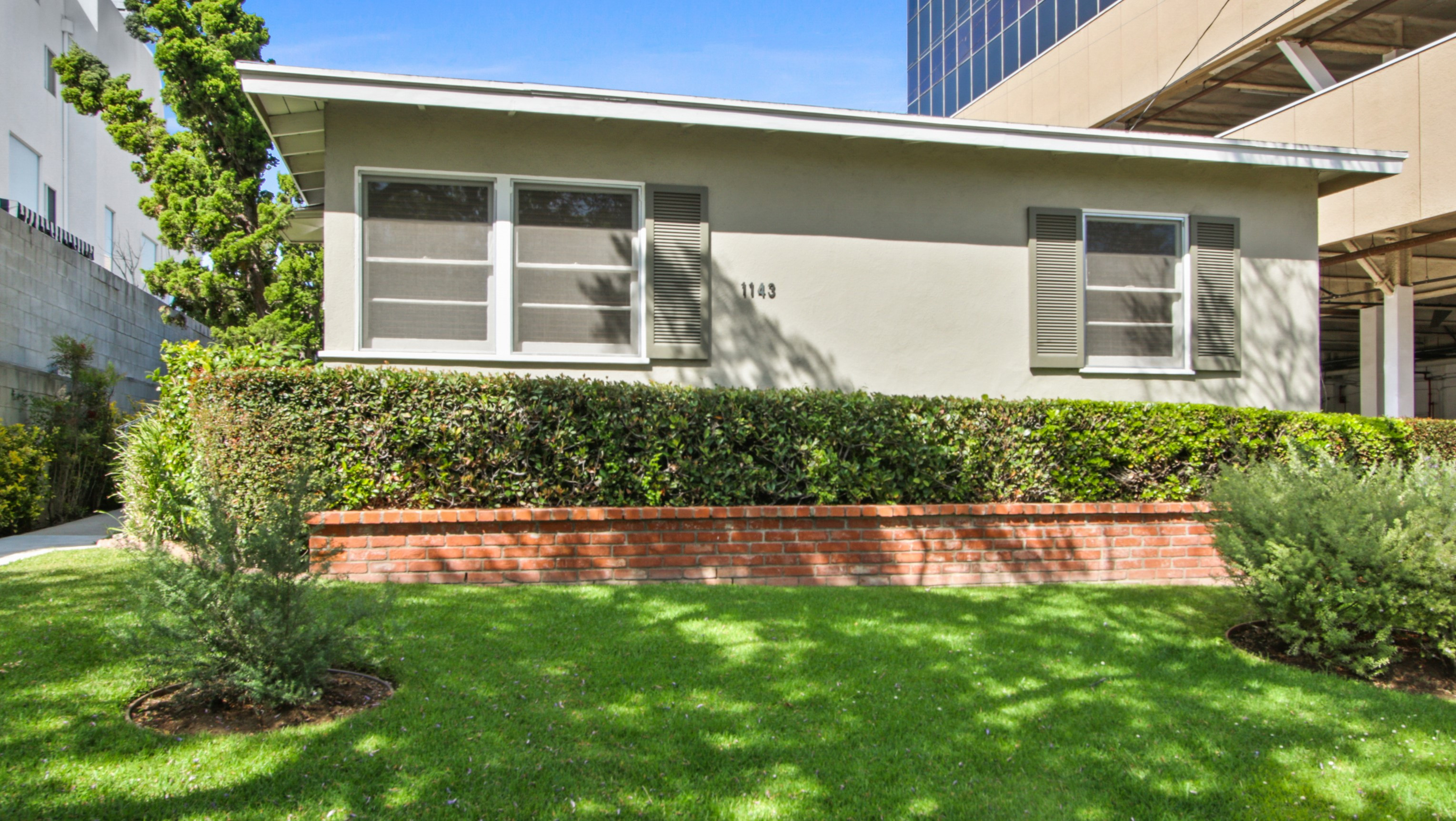 Roque & Mark Realtors For Rent