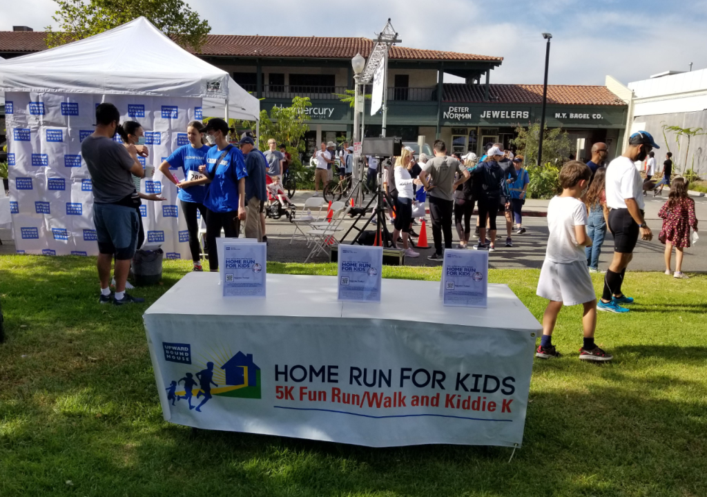 Roque & Mark Sponsors Upward Bound House’s Home Run for Kids